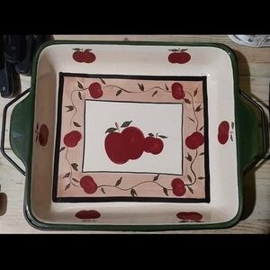 apple themed ceramic casserole dish with metal rack